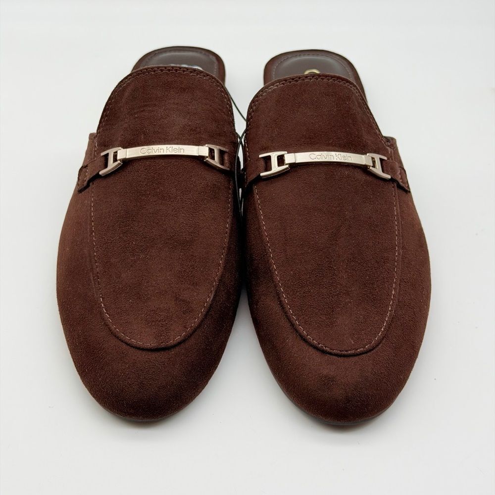NWT Calvin Klein Sidoll  Women’s Chocolate Suede Mule 8M